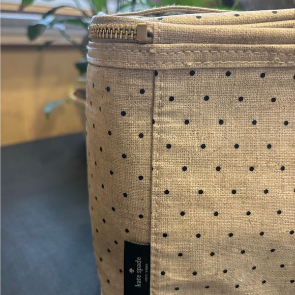 Kate Spade Deco Dots Lunch Tote - Picture 6 of 9